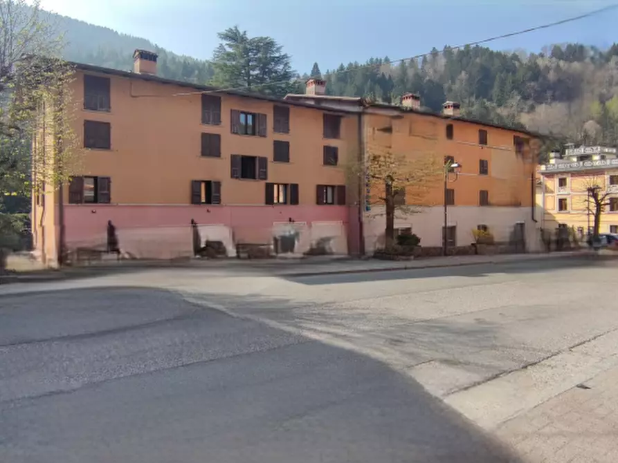 Immagine 12 di Appartamento in vendita  in Via Castiglione a Collio