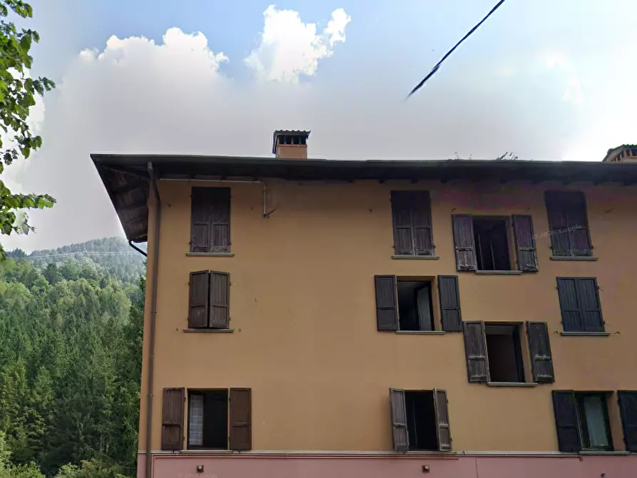 Immagine 14 di Appartamento in vendita  in Via Castiglione a Collio