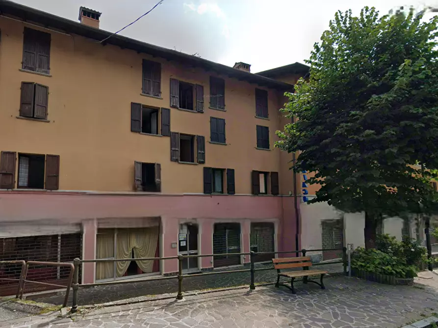 Immagine 20 di Appartamento in vendita  in Via Castiglione a Collio