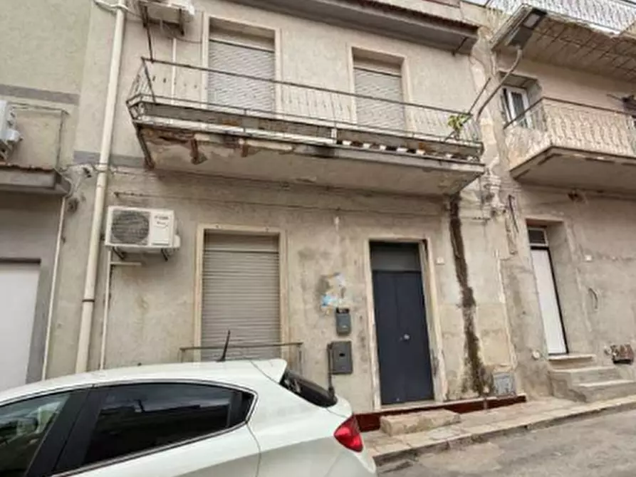Immagine 2 di Appartamento in vendita  in Via Trapani a Rosolini