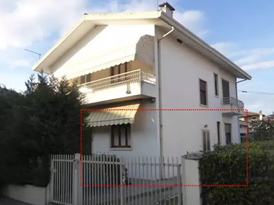 Immagine 2 di Appartamento in vendita  in Via Colombina a Longare