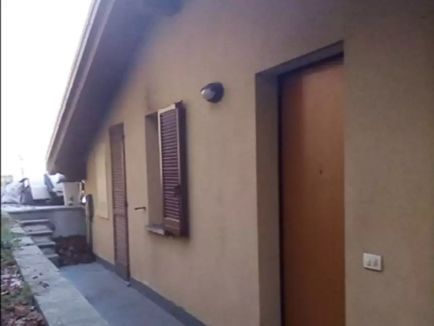 Immagine 3 di Appartamento in vendita  in Via Dante Alighieri a Ballabio