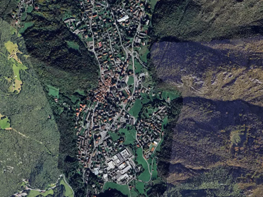 Immagine 8 di Appartamento in vendita  in Via Dante Alighieri a Ballabio