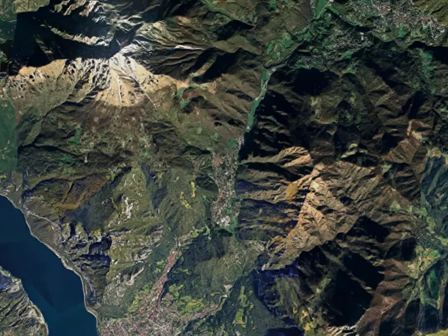 Immagine 13 di Appartamento in vendita  in Via Dante Alighieri a Ballabio