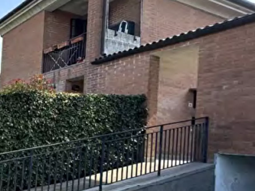 Immagine 10 di Appartamento in vendita  in via Galisano a Medicina