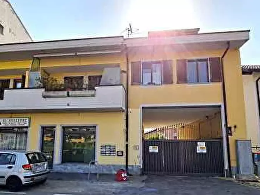 Immagine 3 di Appartamento in vendita  in Via Liberazione a Cesano Maderno