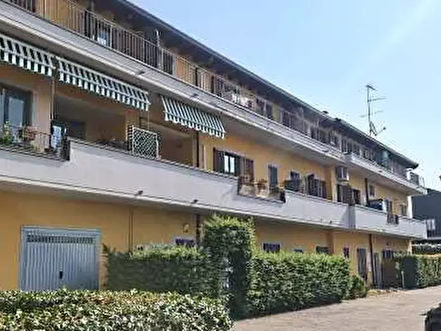 Immagine 4 di Appartamento in vendita  in Via Liberazione a Cesano Maderno