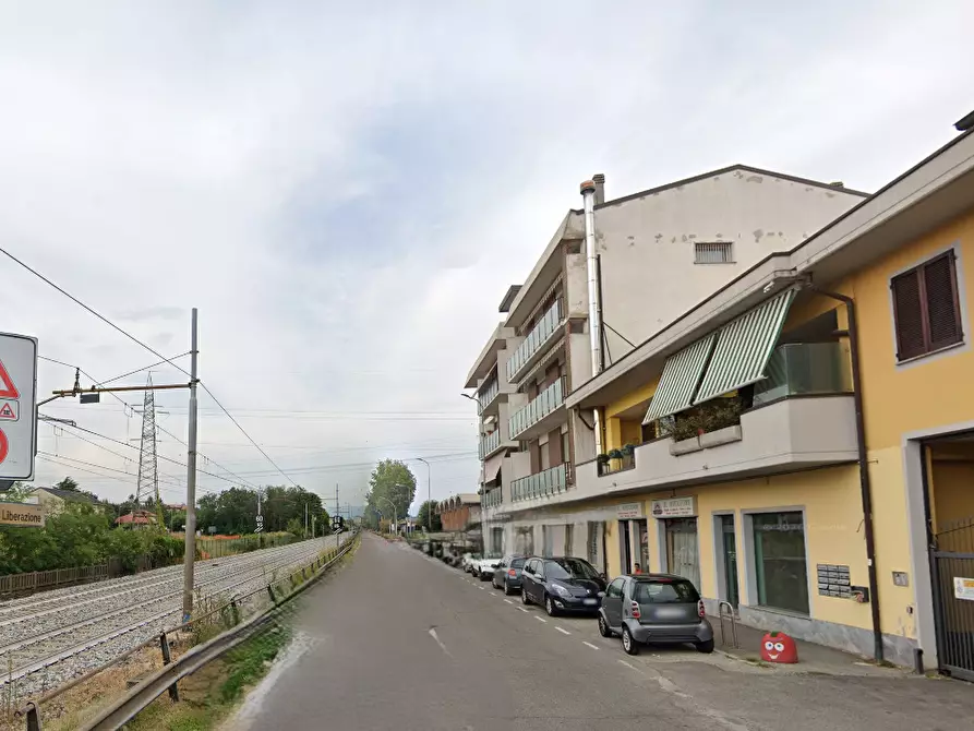 Immagine 12 di Appartamento in vendita  in Via Liberazione a Cesano Maderno