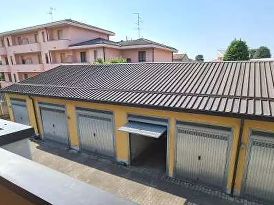 Immagine 19 di Appartamento in vendita  in Via Liberazione a Cesano Maderno