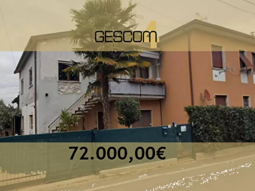 Immagine 1 di Appartamento in vendita  in Via Pirandello a Cadorago