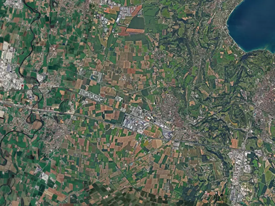 Immagine 7 di Garage in vendita  in Via Molini a Lonato del Garda