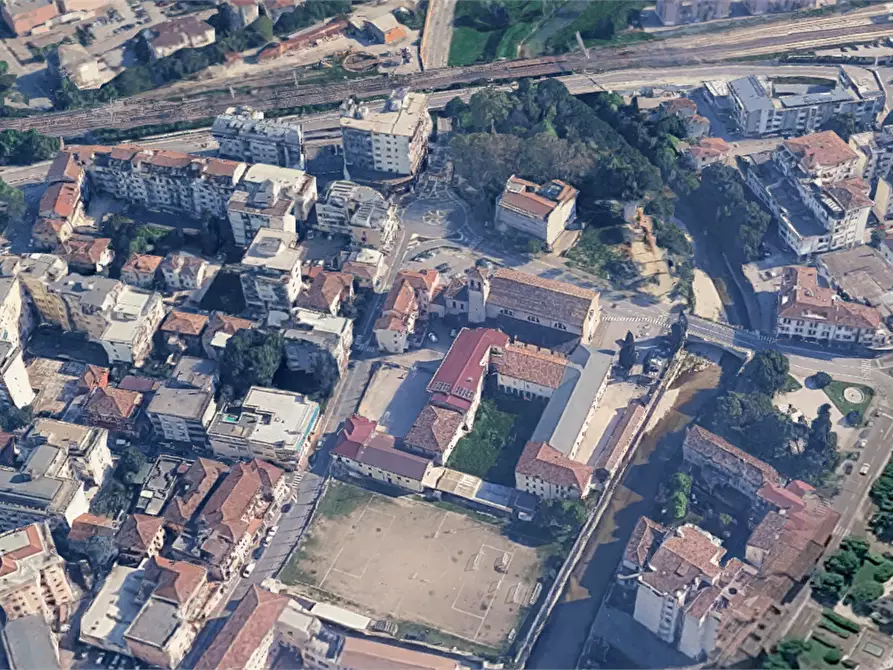 Immagine 5 di Negozio in vendita  in  Via Francesco Fenzi a Conegliano
