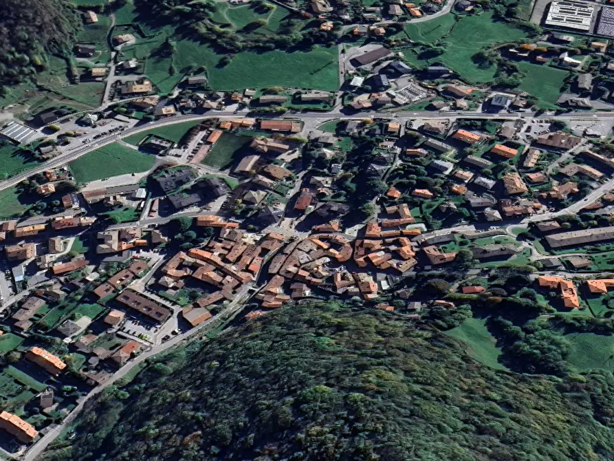 Immagine 8 di Appartamento in vendita  in Via Dante Alighieri a Ballabio