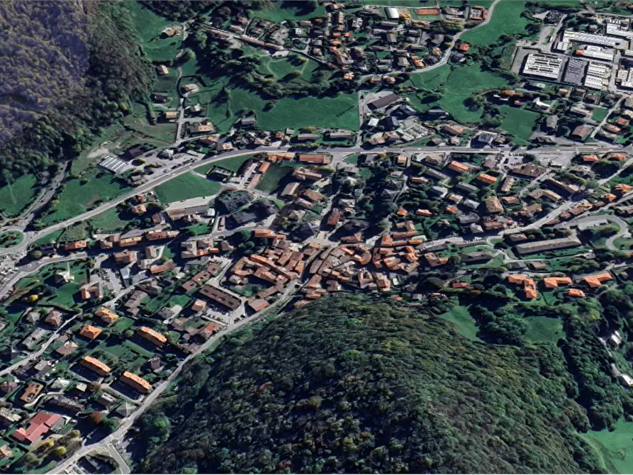 Immagine 9 di Appartamento in vendita  in Via Dante Alighieri a Ballabio