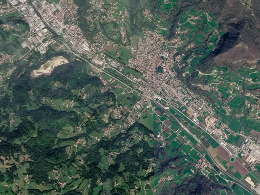 Immagine 1 di Terreno edificabile in vendita  in Via Luigi Albanese a Cornedo Vicentino
