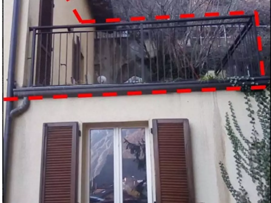 Immagine 3 di Appartamento in vendita  in Via Dante Alighieri a Ballabio
