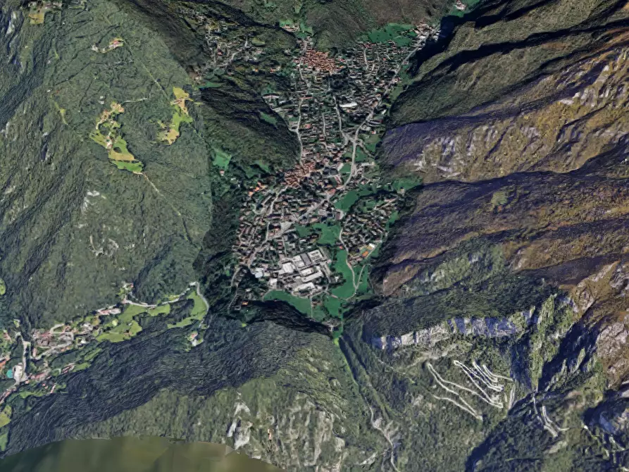 Immagine 10 di Appartamento in vendita  in Via Dante Alighieri a Ballabio