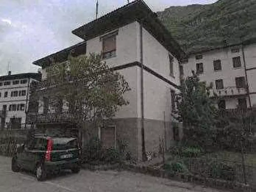 Immagine 4 di Appartamento in vendita  in Via XX Settembre a Castellavazzo