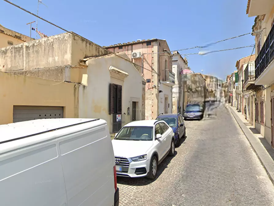 Immagine 11 di Porzione di casa in vendita  in Via Ruggero Settimo a Noto