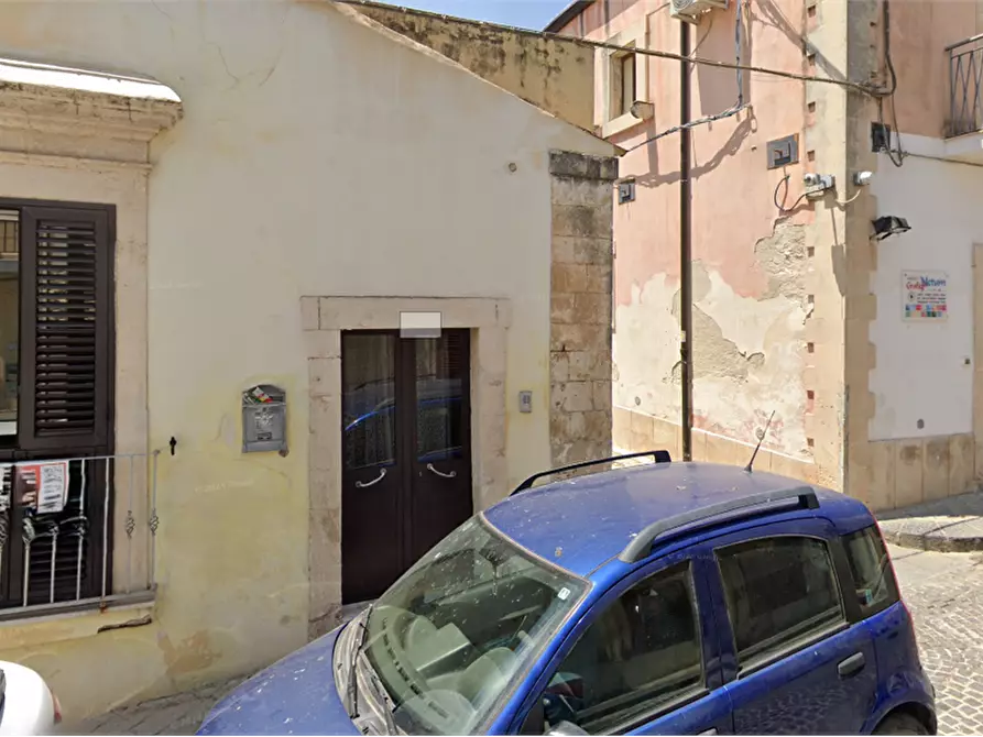 Immagine 12 di Porzione di casa in vendita  in Via Ruggero Settimo a Noto