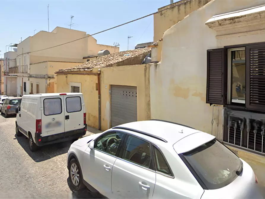 Immagine 15 di Porzione di casa in vendita  in Via Ruggero Settimo a Noto