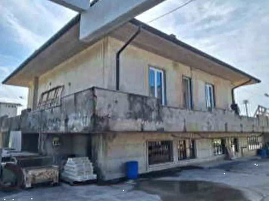 Immagine 2 di Capannone industriale in vendita  in Via s. vito a San Bonifacio