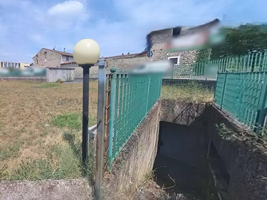 Immagine 2 di Magazzino in vendita  in Via Molini a Lonato del Garda
