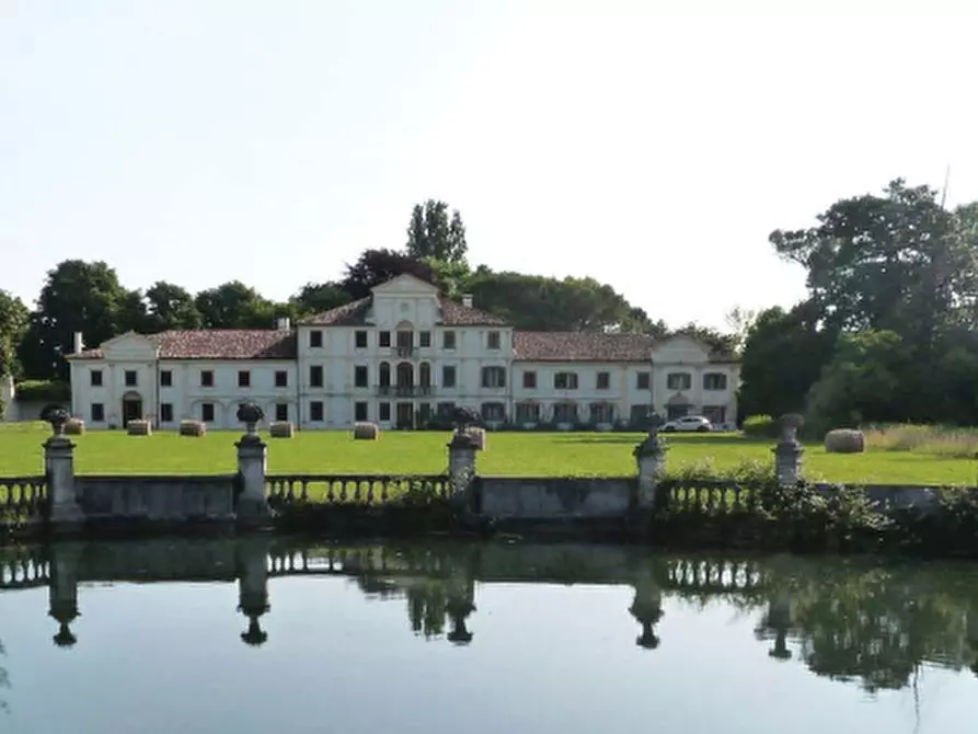 Immagine 2 di Villa in vendita  in Via Roma a Codognè
