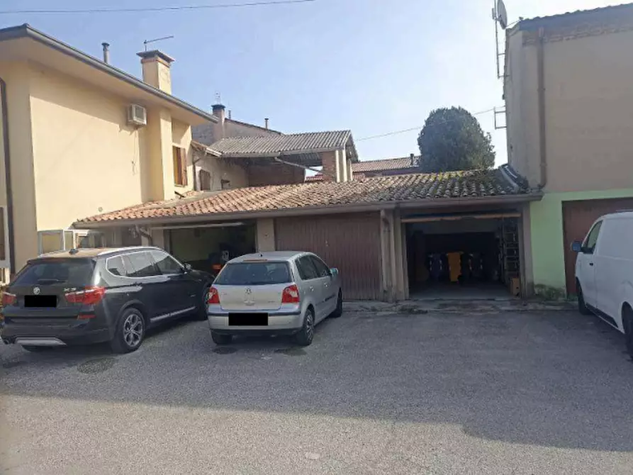 Immagine 6 di Appartamento in vendita  in Via Villa a Tezze Sul Brenta