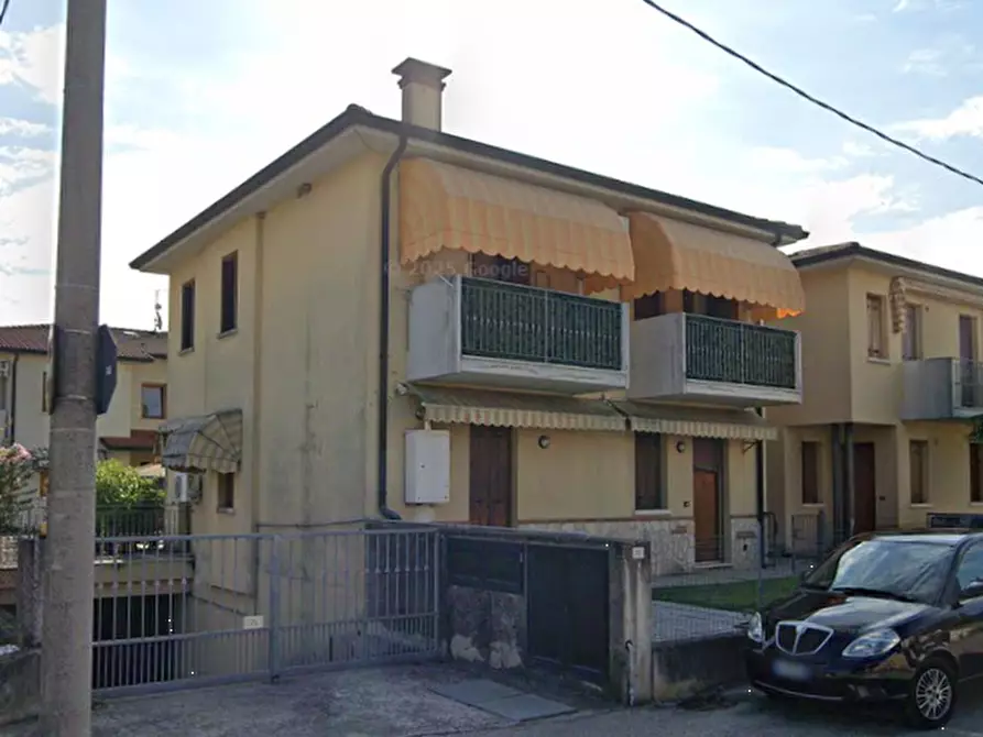 Immagine 7 di Appartamento in vendita  in Via L. Cappellaro a Longare