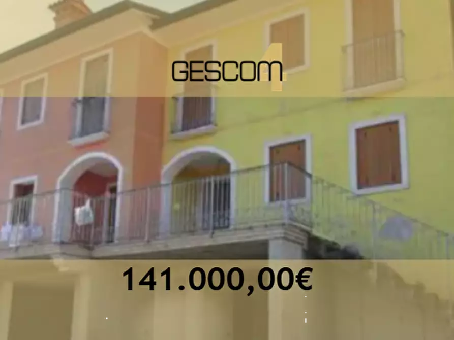 Immagine 1 di Casa indipendente in vendita  in Contrà Bertacchi a Lusiana Conco