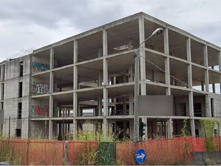 Immagine 10 di Stabile in vendita  in Via Varese a Mozzate