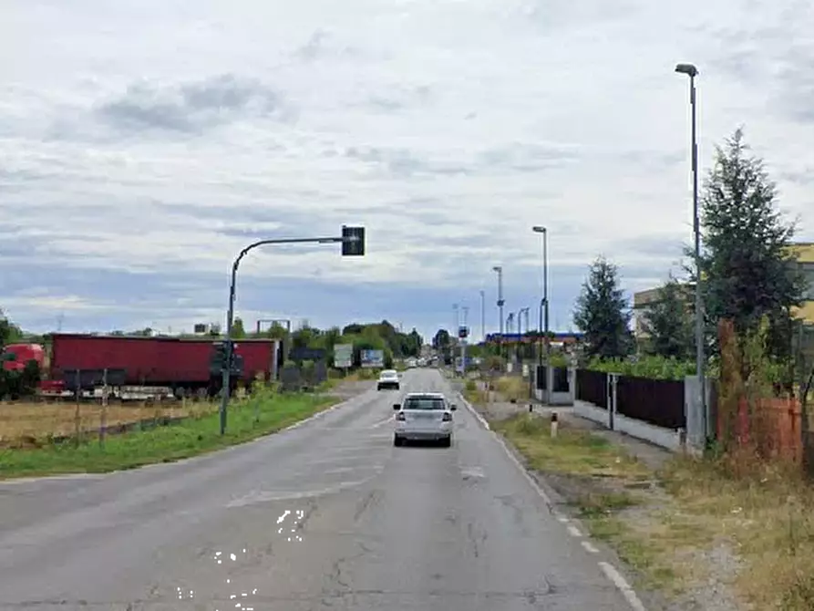 Immagine 21 di Stabile in vendita  in Via Varese a Mozzate