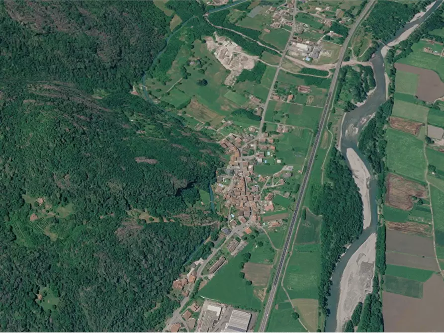Immagine 7 di Stabile in vendita  in Via S. Martino a Esine