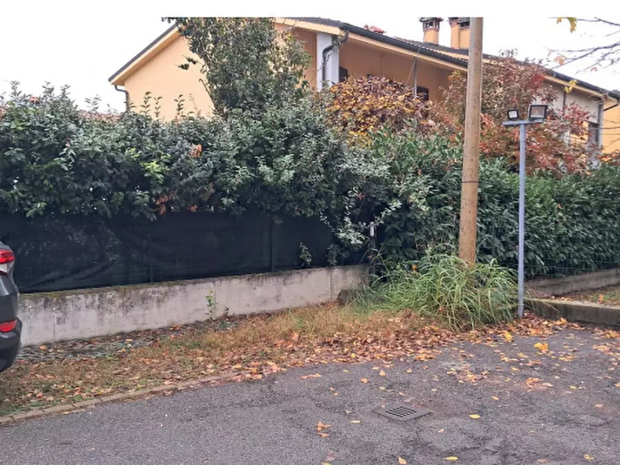 Immagine 9 di Appartamento in vendita  in via Europa Unita a Castello D'argile