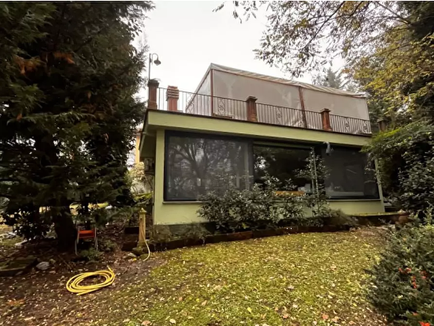Immagine 4 di Villa in vendita  in via Santa Rosa a San Lazzaro Di Savena