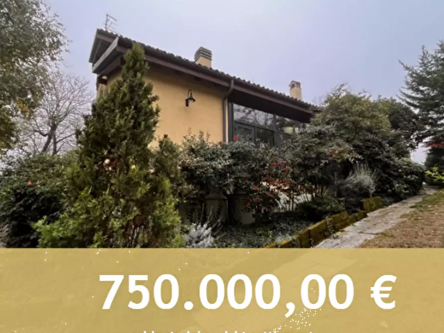 Immagine 1 di Villa in vendita  in via Santa Rosa a San Lazzaro Di Savena
