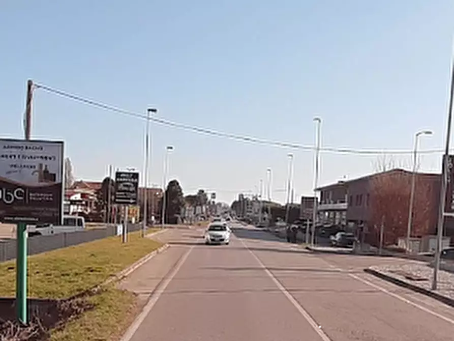 Immagine 3 di Negozio in vendita  in Via Venezia a Vigonza