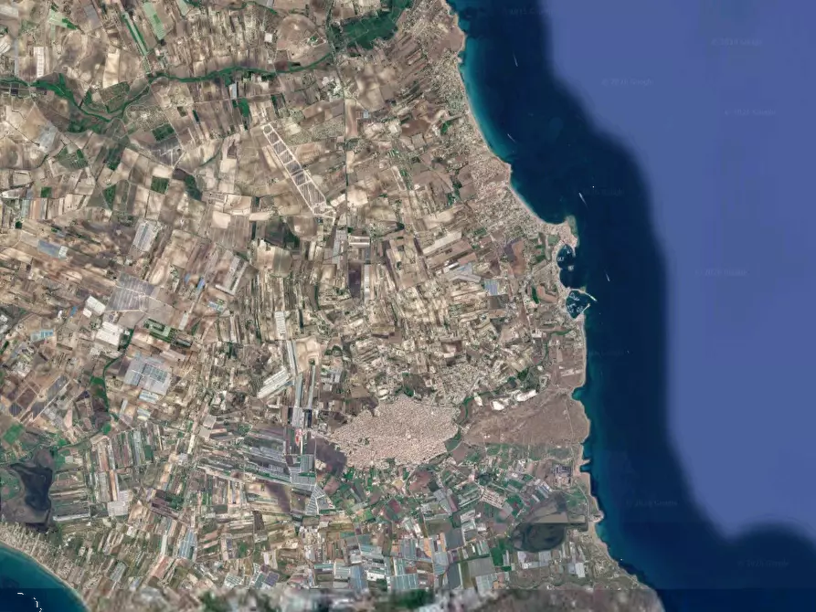 Immagine 10 di Villetta a schiera in vendita  in Via Villaggio San Claudi a Noto