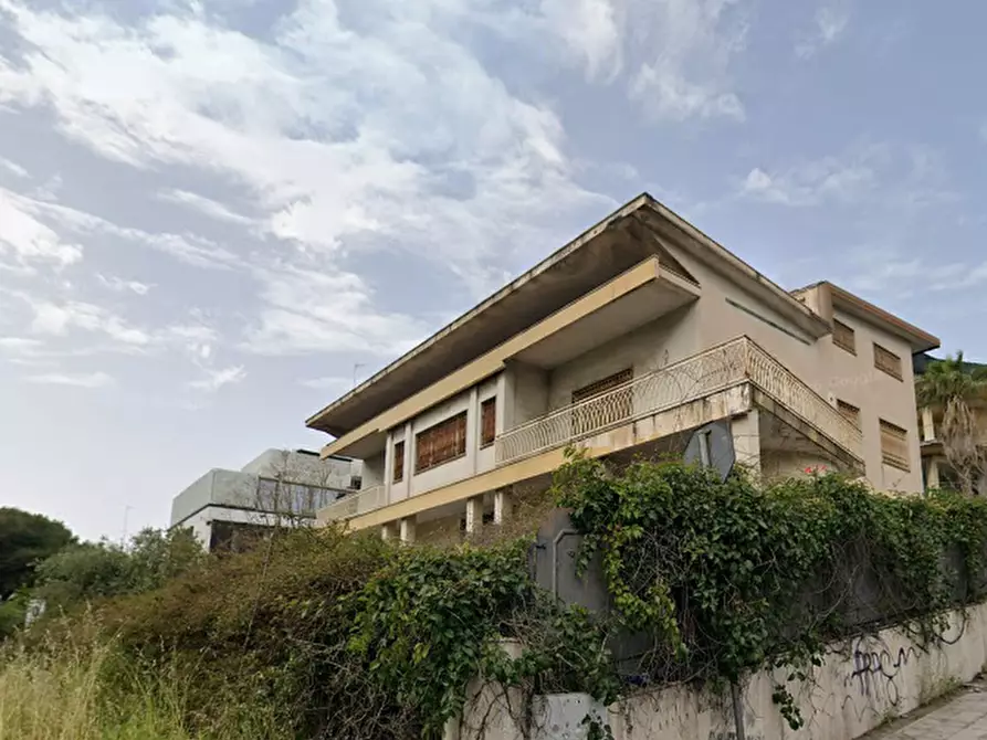 Immagine 4 di Villa in vendita  in Viale Odorico da Pordenone a Catania
