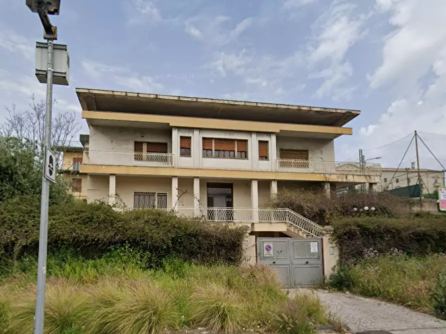 Immagine 5 di Villa in vendita  in Viale Odorico da Pordenone a Catania