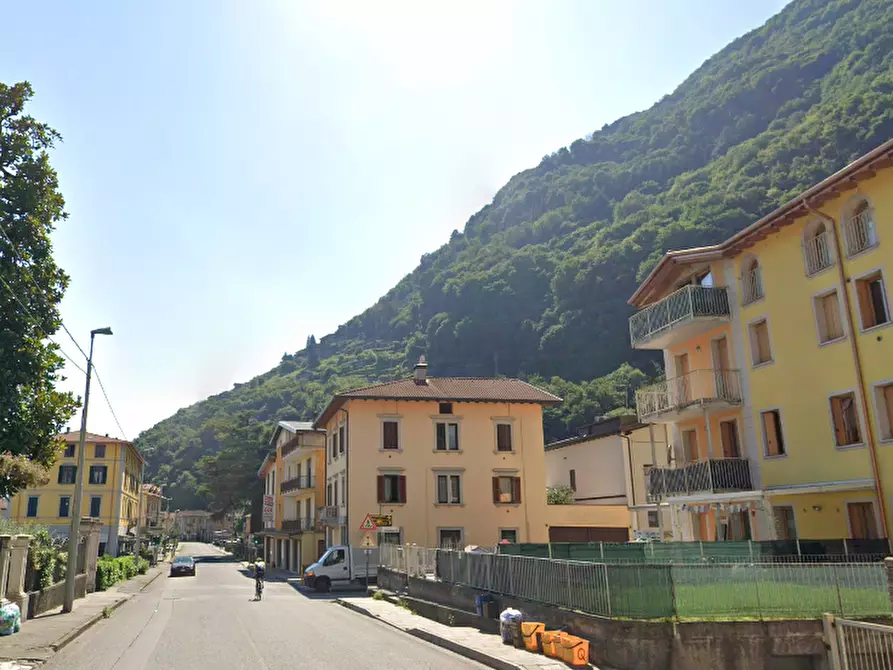 Immagine 9 di Porzione di casa in vendita  in Via Vittorio Veneto a Piancogno