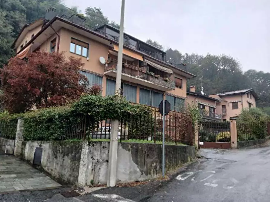 Immagine 7 di Laboratorio in vendita  in Via Cesare Battisti a Caslino D'erba