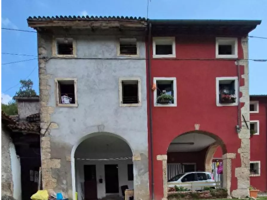 Immagine 2 di Casa indipendente in vendita  in Contrada Nicoletti a Castelgomberto