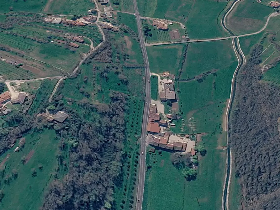 Immagine 10 di Casa indipendente in vendita  in Contrada Nicoletti a Castelgomberto