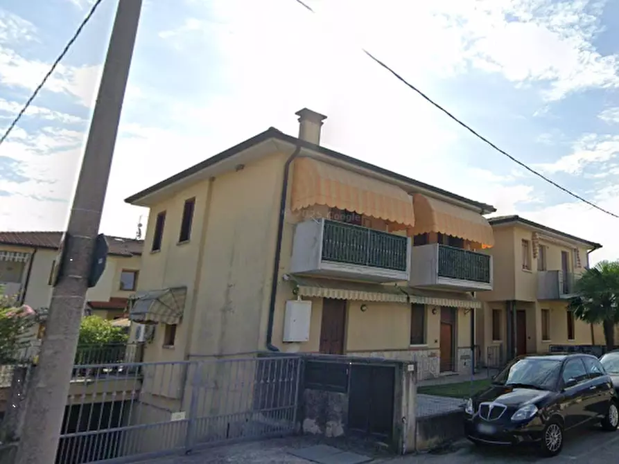 Immagine 10 di Appartamento in vendita  in Via L. Cappellaro a Longare