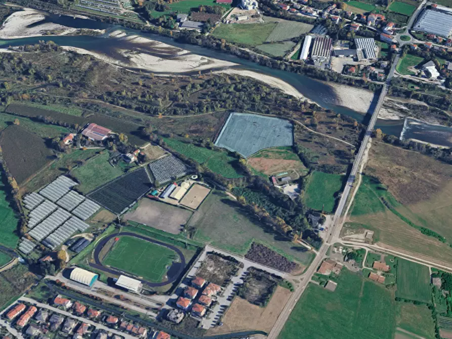 Immagine 13 di Stabile in vendita  in Via Brenta a Nove