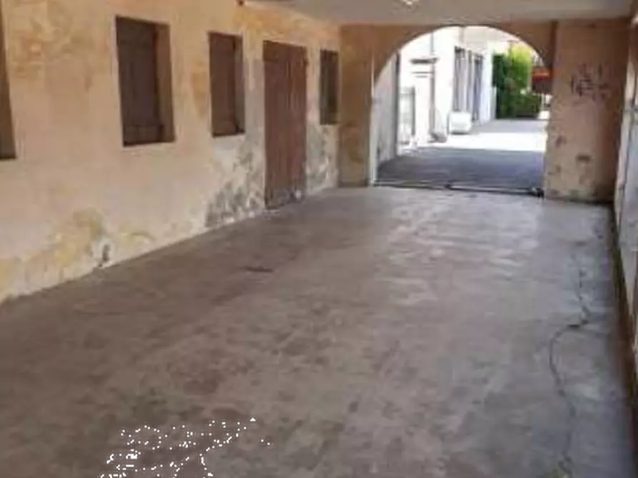 Immagine 4 di Rustico / casale in vendita  in Via Zero Branco a Mogliano Veneto