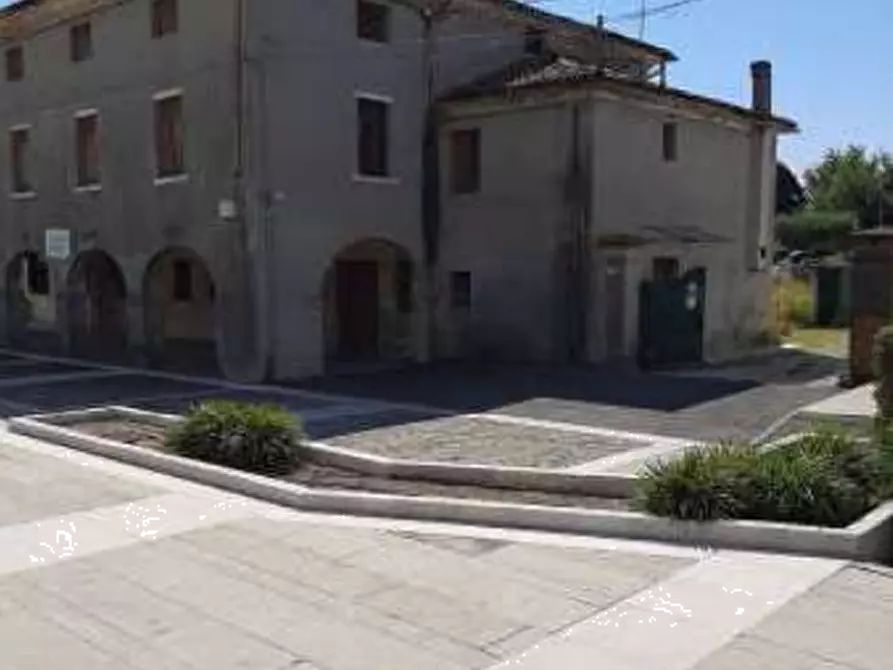 Immagine 7 di Rustico / casale in vendita  in Via Zero Branco a Mogliano Veneto