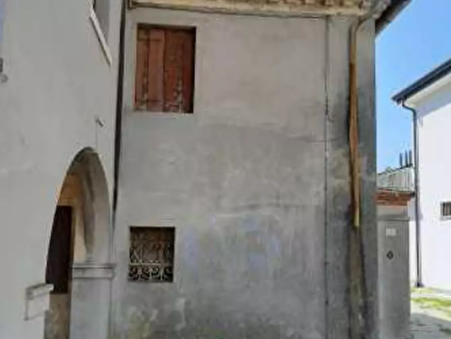 Immagine 8 di Rustico / casale in vendita  in Via Zero Branco a Mogliano Veneto
